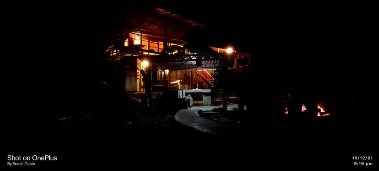 Log Cabin In The Woods Bed & Breakfast Gangtok Exterior photo