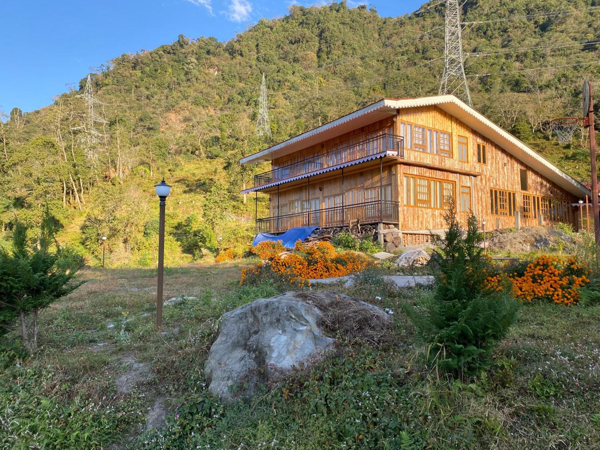 Log Cabin In The Woods Bed & Breakfast Gangtok Exterior photo